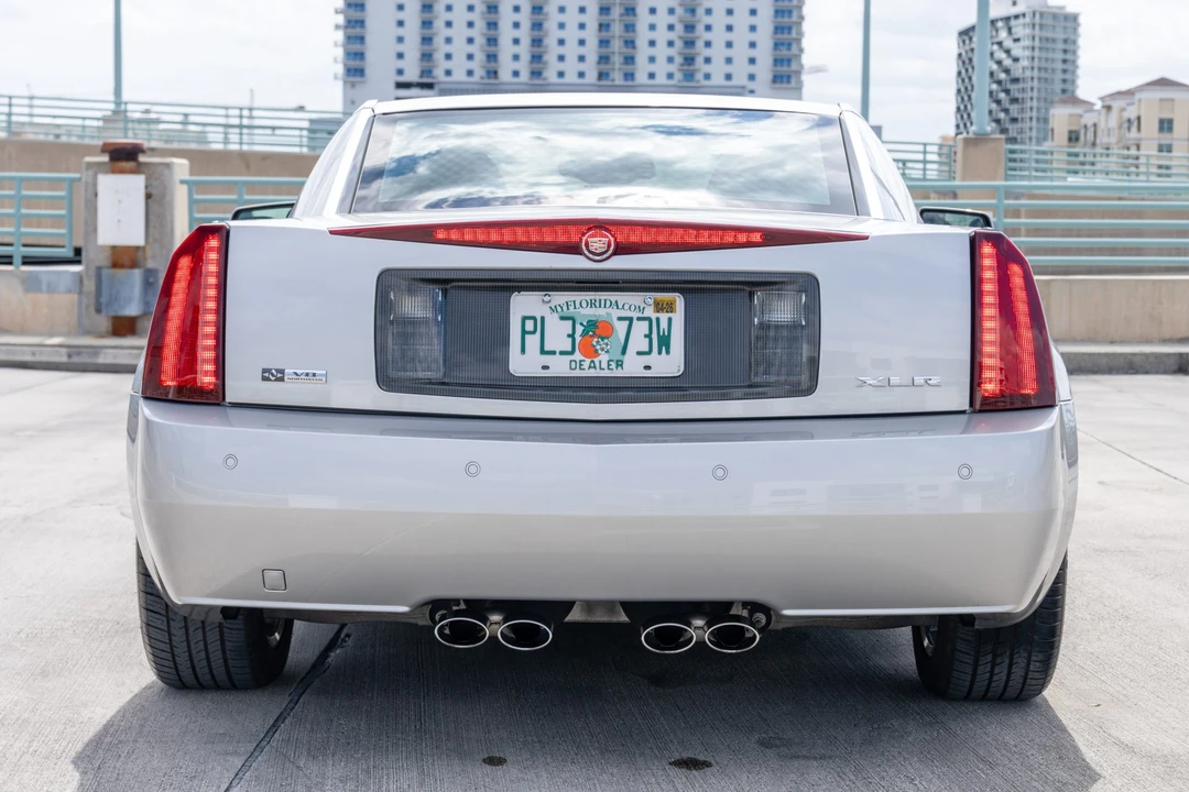 2005 Cadillac XLR - Image 19 of 31
