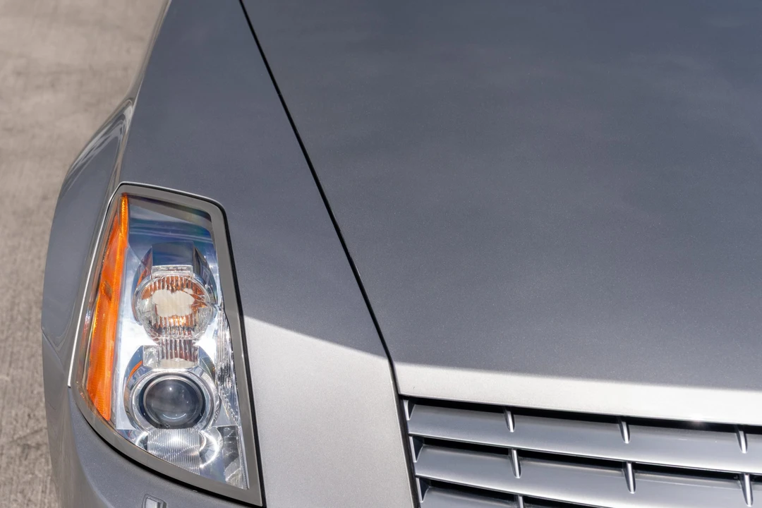 2005 Cadillac XLR - Image 23 of 31