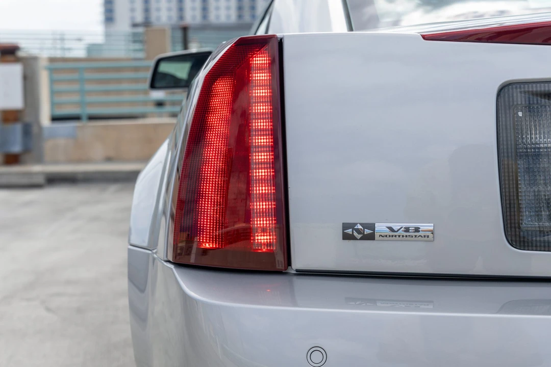 2005 Cadillac XLR - Image 23 of 31