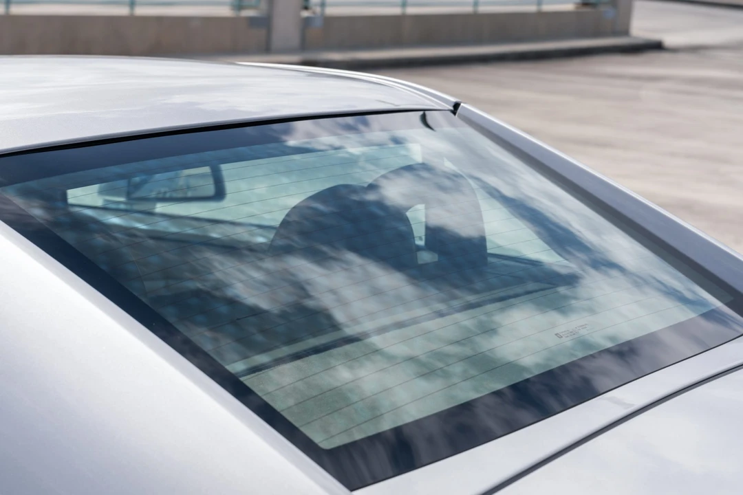2005 Cadillac XLR - Image 30 of 31