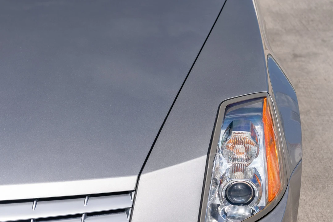 2005 Cadillac XLR - Image 26 of 31