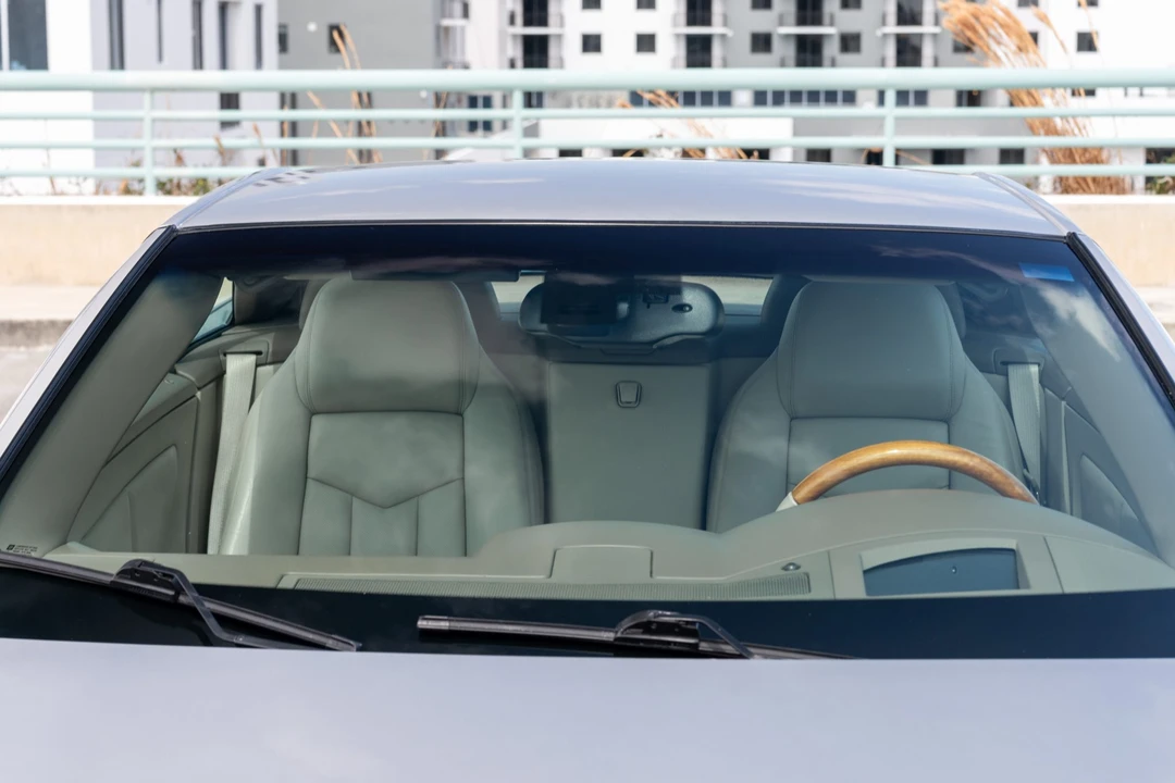 2005 Cadillac XLR - Image 30 of 31