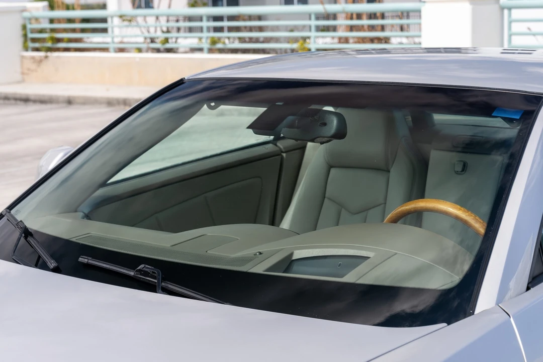 2005 Cadillac XLR - Image 27 of 31