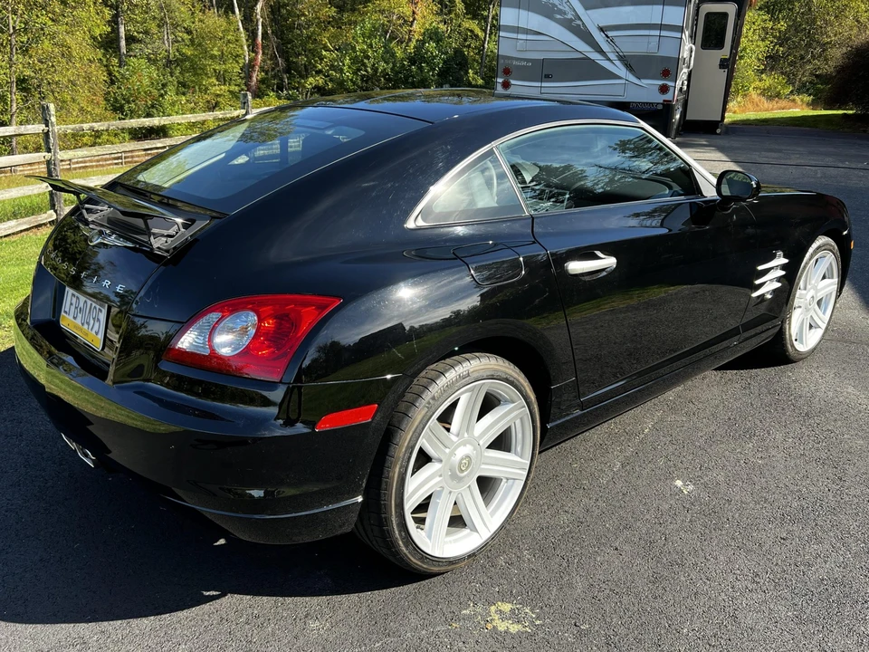 2005 Chrysler Crossfire - Image 24 of 31