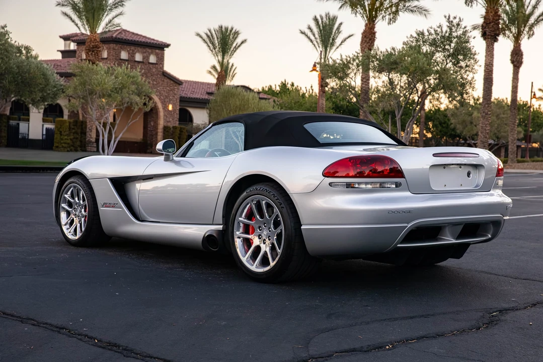 2005 Dodge Viper 3rd Gen - Image 14 of 31
