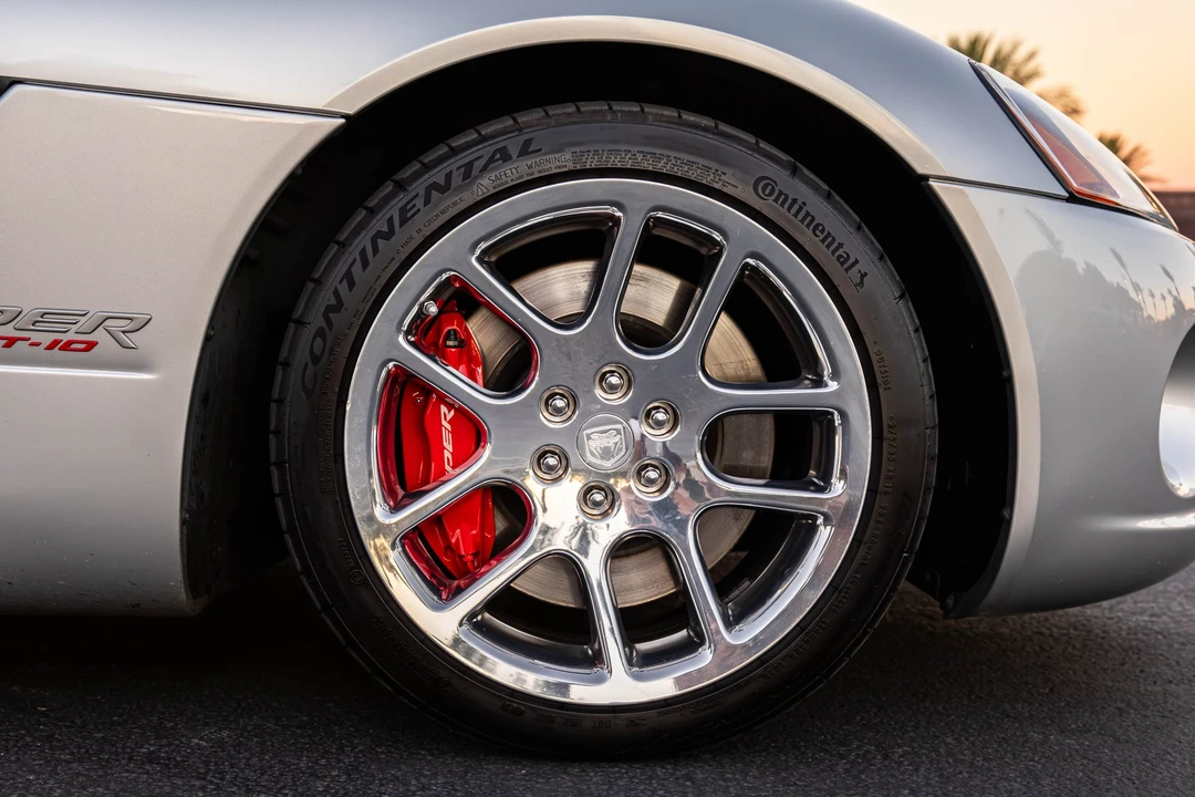 2005 Dodge Viper 3rd Gen - Image 30 of 31