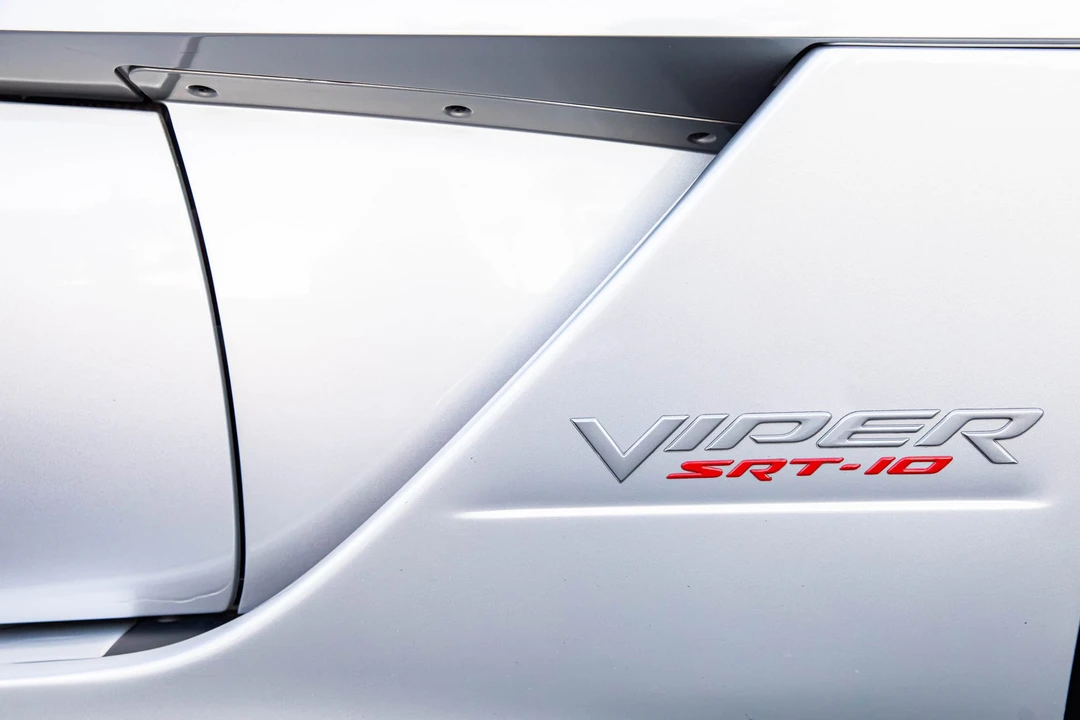 2005 Dodge Viper 3rd Gen - Image 26 of 31