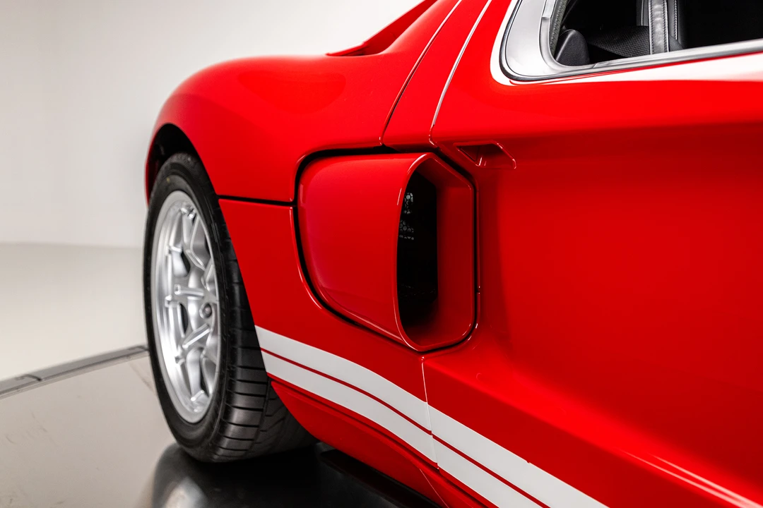 2005 Ford GT 1st Gen - Image 18 of 31
