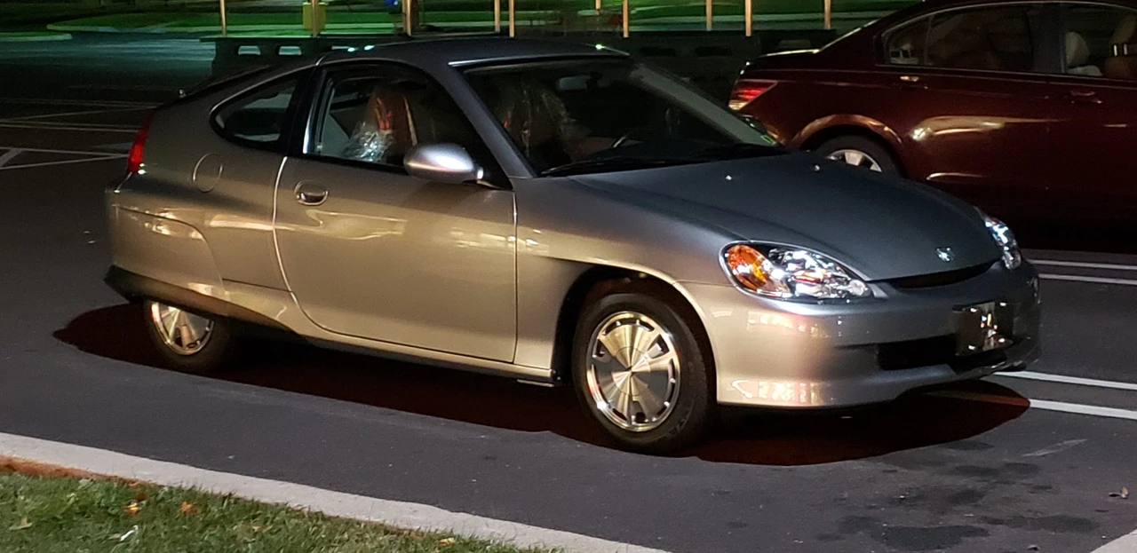 2005 Honda Insight 1st Gen - Image 10 of 31