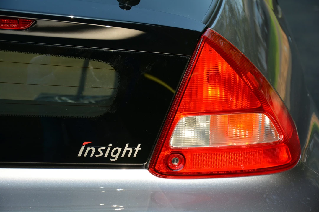 2005 Honda Insight 1st Gen - Image 19 of 31