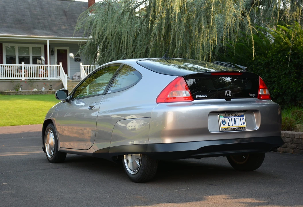 2005 Honda Insight 1st Gen - Image 14 of 31