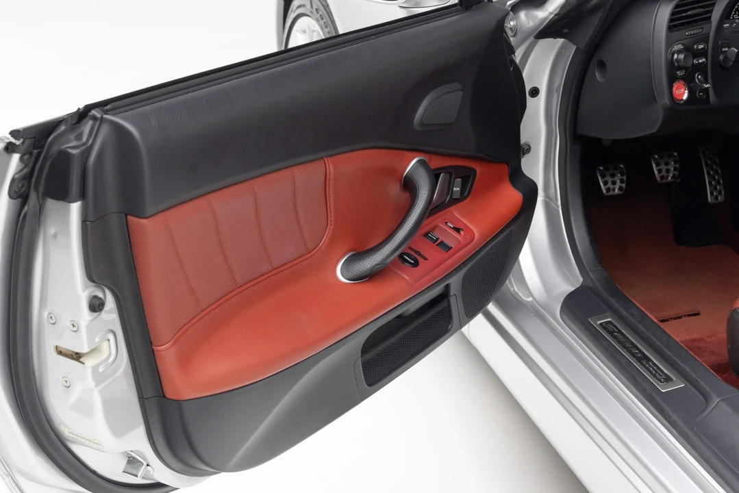 2005 Honda AP2 S2000 - Image 29 of 31
