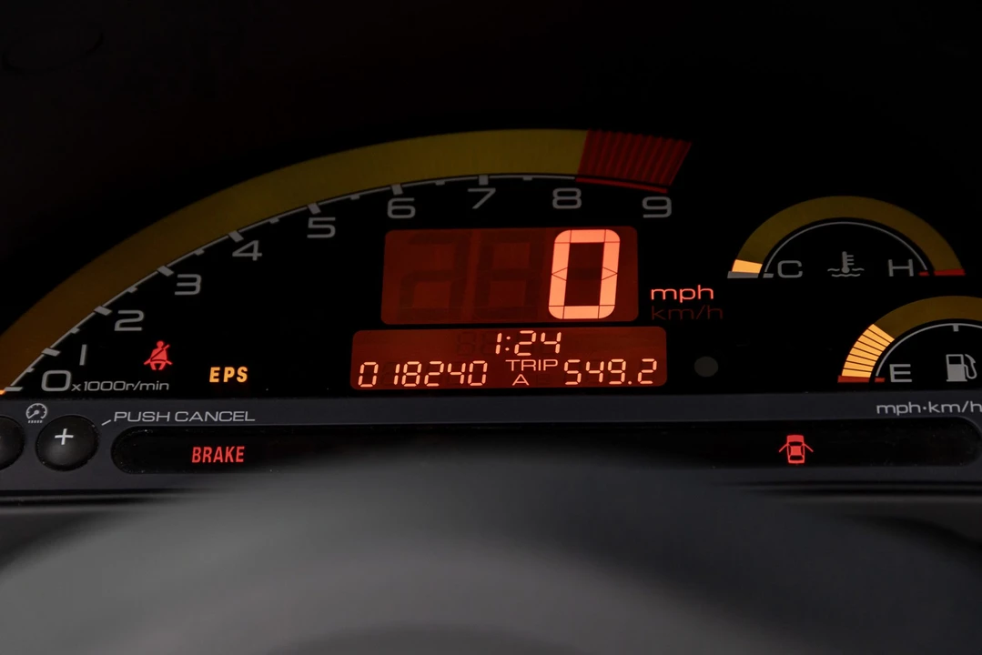 2005 Honda AP2 S2000 - Image 23 of 31