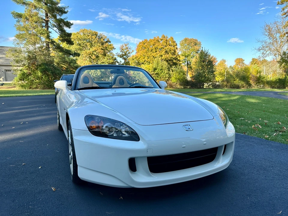 2005 Honda AP2 S2000 - Image 2 of 16
