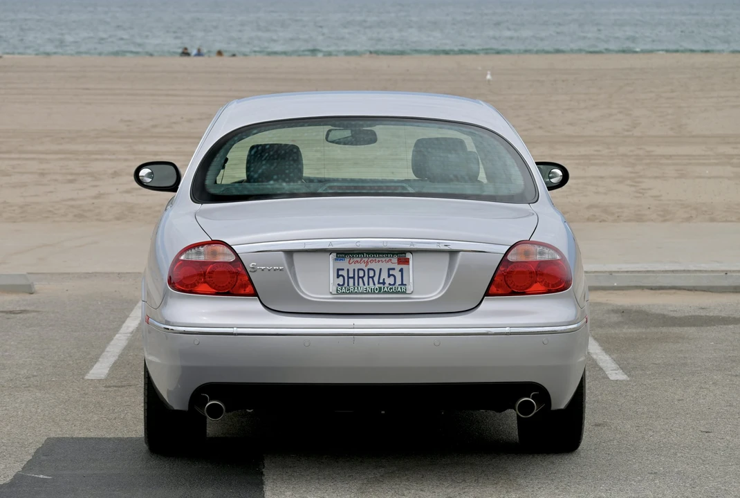 2005 Jaguar S-Type 2nd Gen - Image 22 of 31