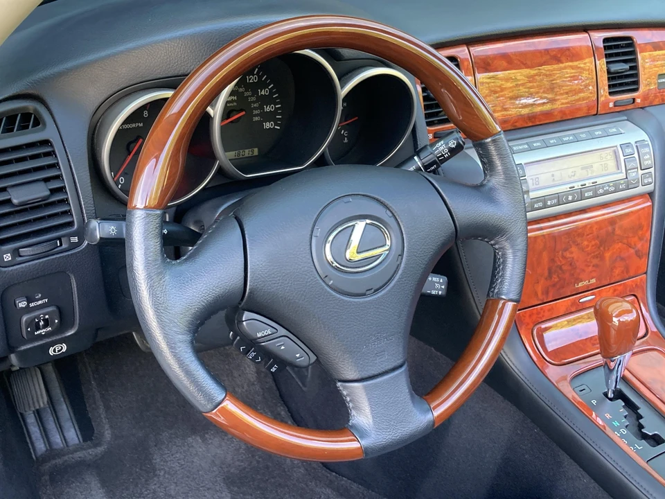 2005 Lexus SC430 - Image 22 of 31