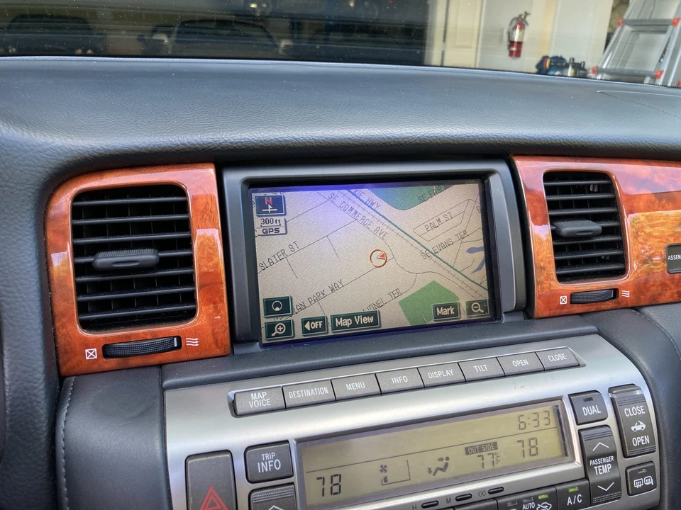 2005 Lexus SC430 - Image 29 of 31