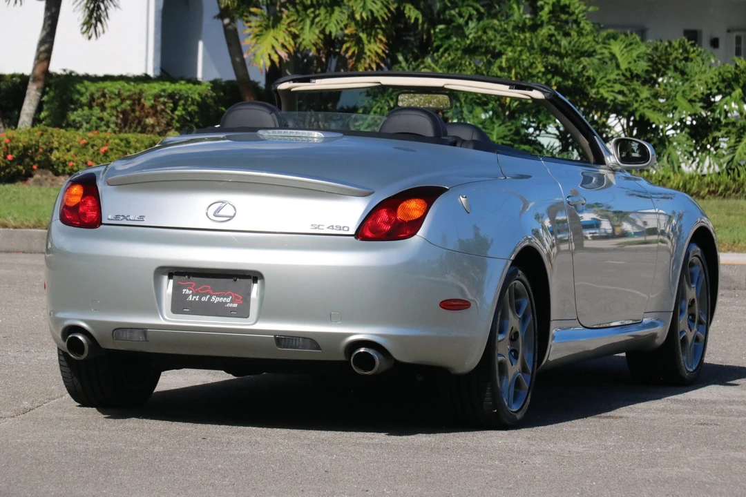 2005 Lexus SC430 - Image 5 of 31