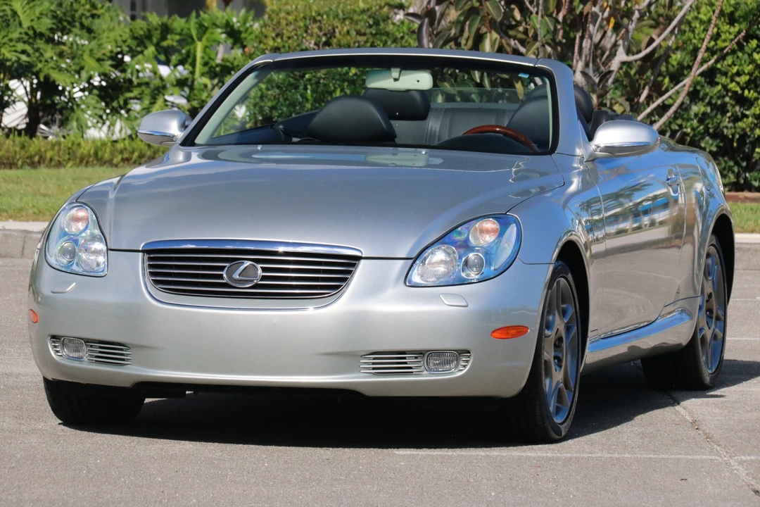 2005 Lexus SC430 - Image 2 of 31