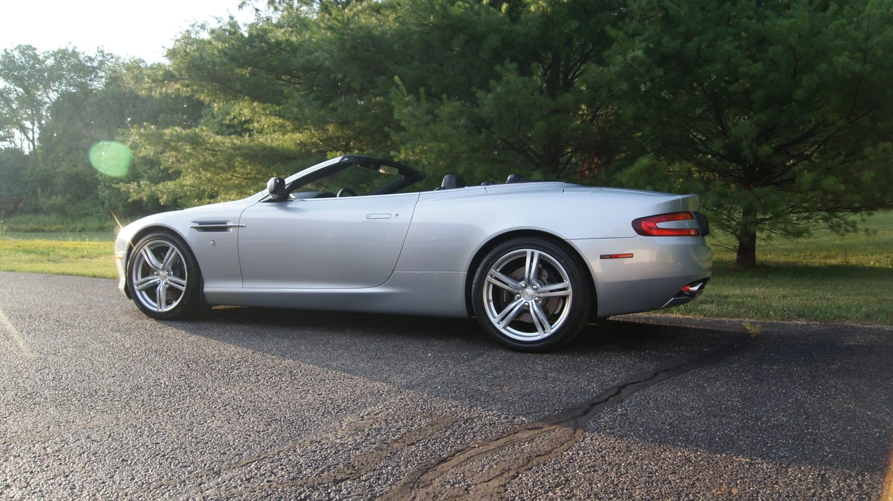 2006 Aston Martin DB9 - Image 18 of 31