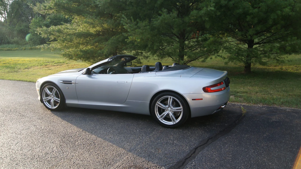 2006 Aston Martin DB9 - Image 17 of 31
