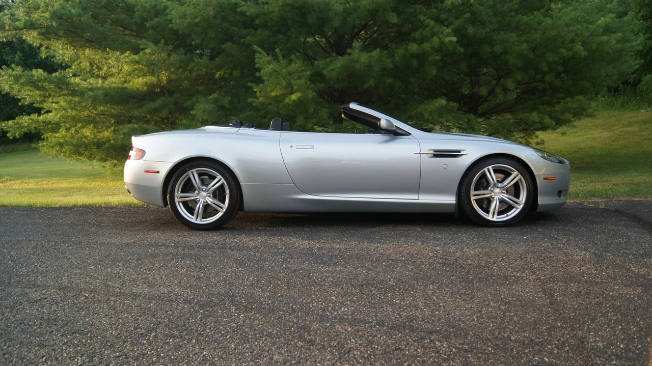 2006 Aston Martin DB9 - Image 9 of 31