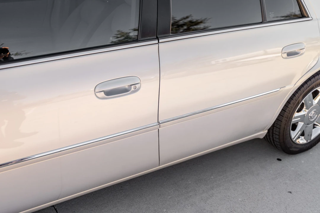 2006 Cadillac DTS - Image 19 of 31