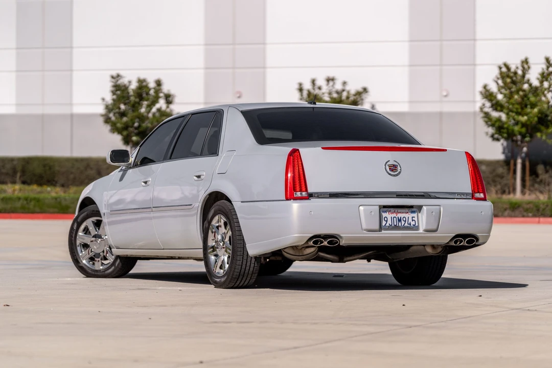 2006 Cadillac DTS - Image 4 of 31