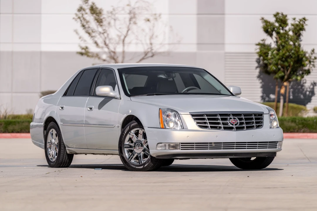 2006 Cadillac DTS - Image 8 of 31