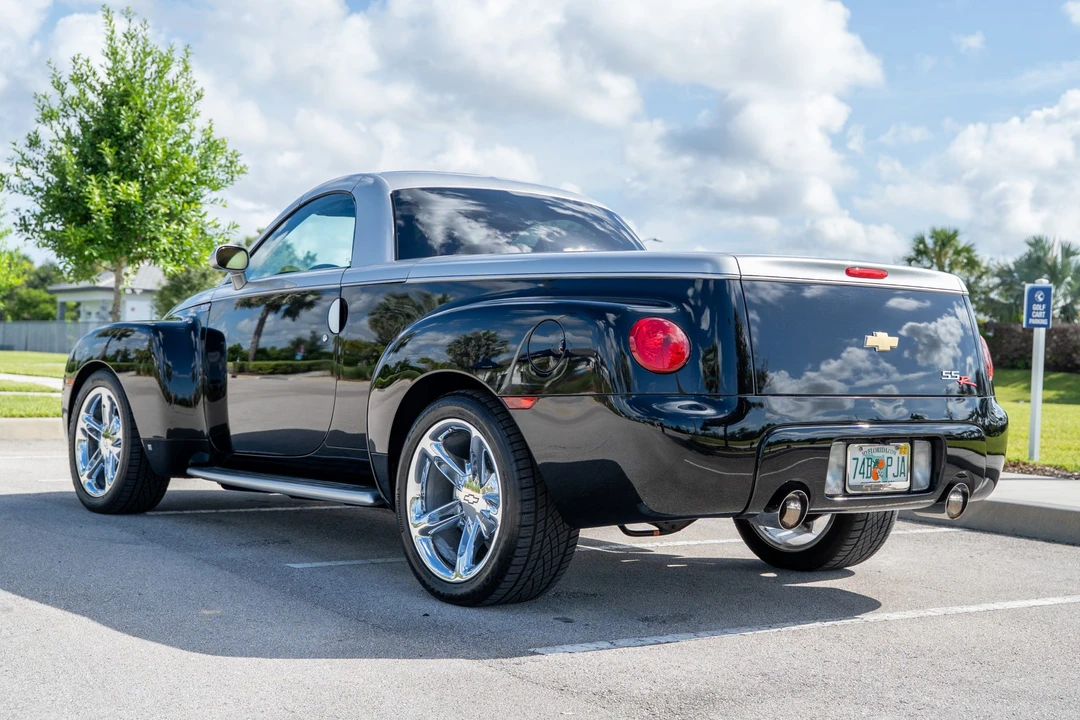 2006 Chevrolet SSR - Image 12 of 31