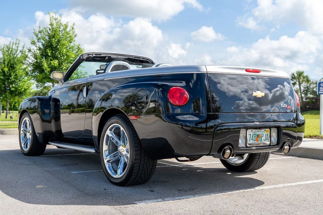 2006 Chevrolet SSR - Image 4 of 31