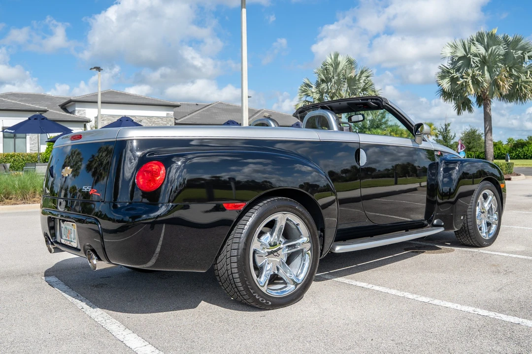 2006 Chevrolet SSR - Image 6 of 31