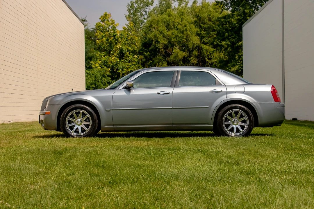 2006 Chrysler 300 (2005-2023) - Image 7 of 31