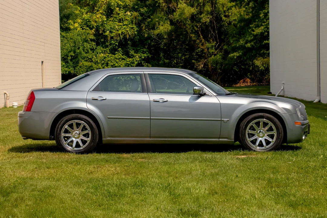 2006 Chrysler 300 (2005-2023) - Image 15 of 31