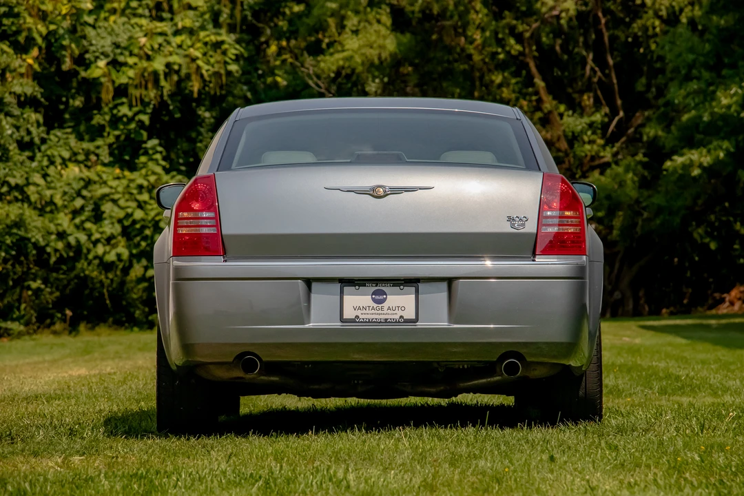 2006 Chrysler 300 (2005-2023) - Image 11 of 31