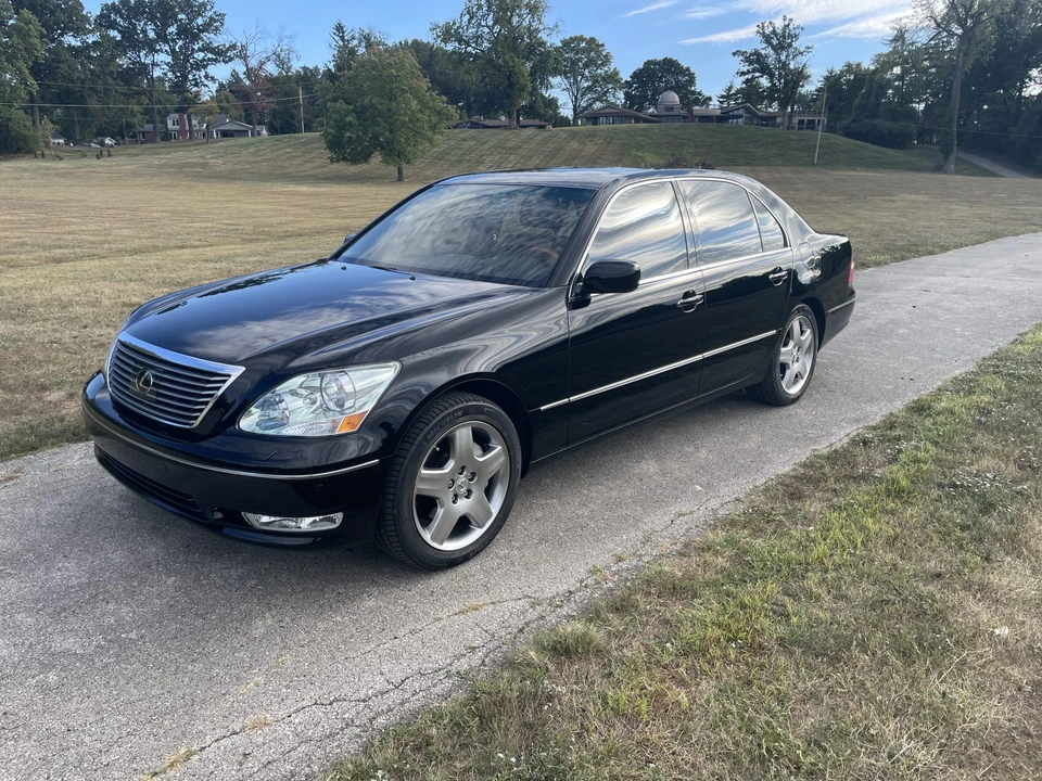 2006 Lexus LS 3rd Gen - Image 23 of 31