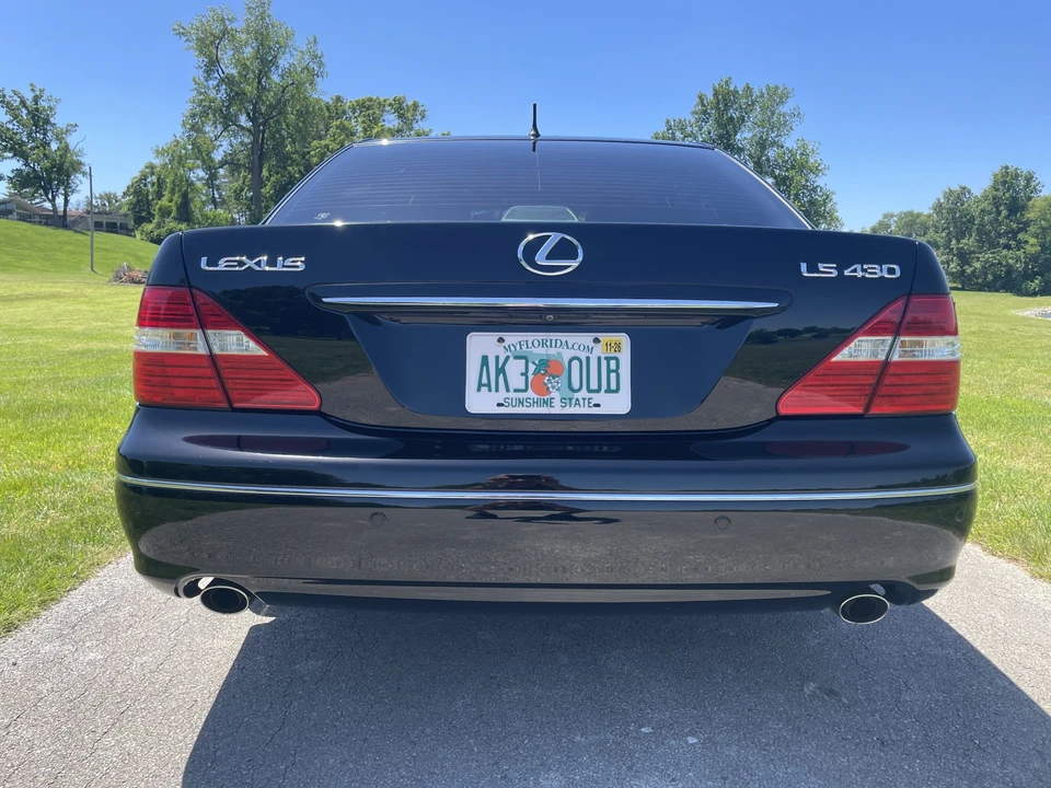 2006 Lexus LS 3rd Gen - Image 15 of 31