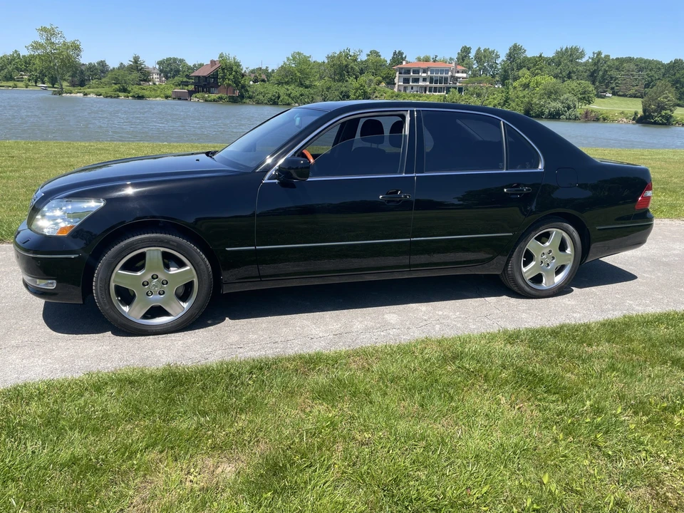 2006 Lexus LS 3rd Gen - Image 8 of 31