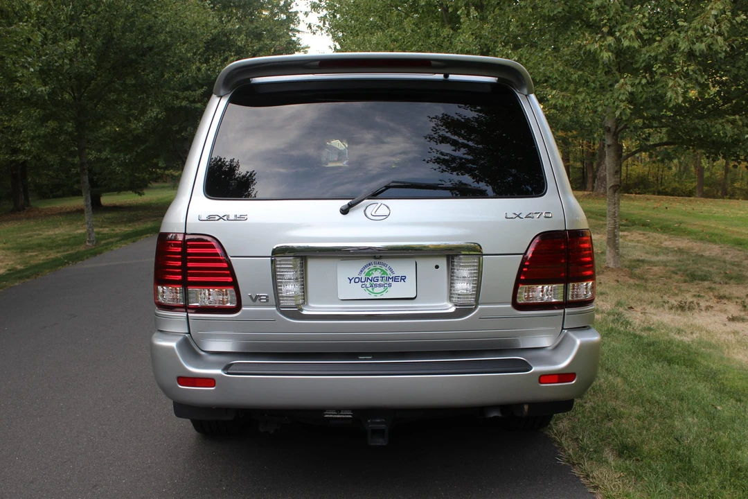 2006 Lexus LX 2nd Gen - Image 21 of 31