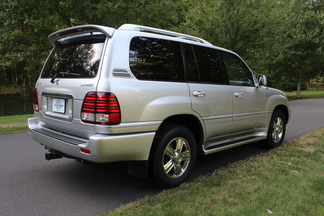 2006 Lexus LX 2nd Gen - Image 18 of 31