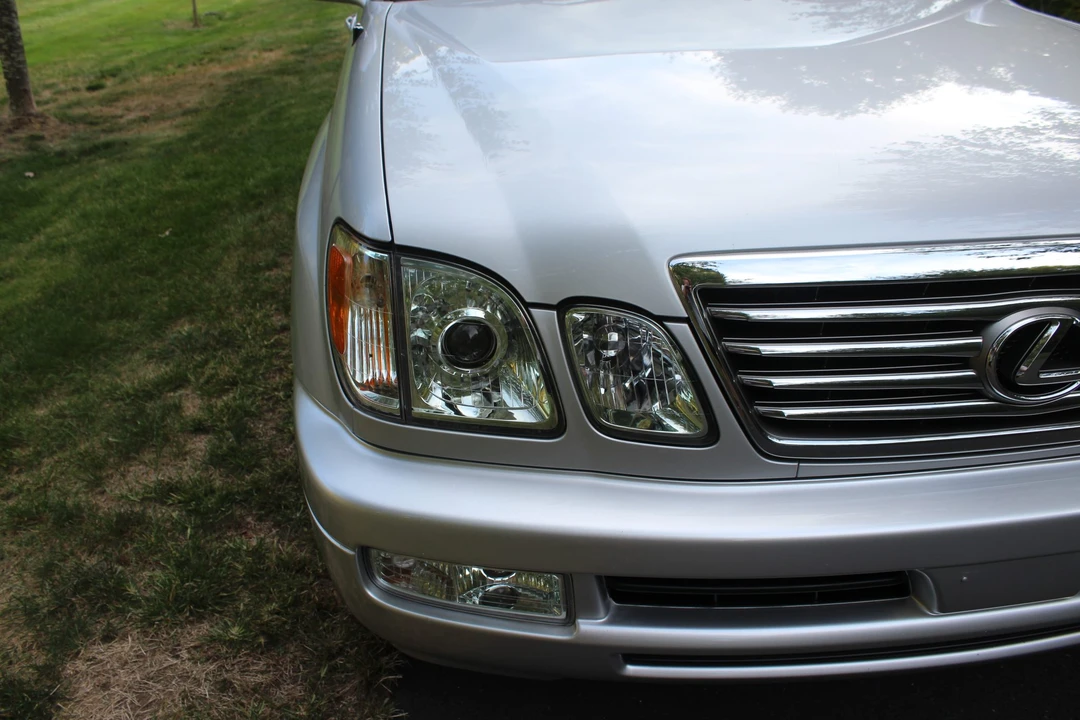 2006 Lexus LX 2nd Gen - Image 28 of 31
