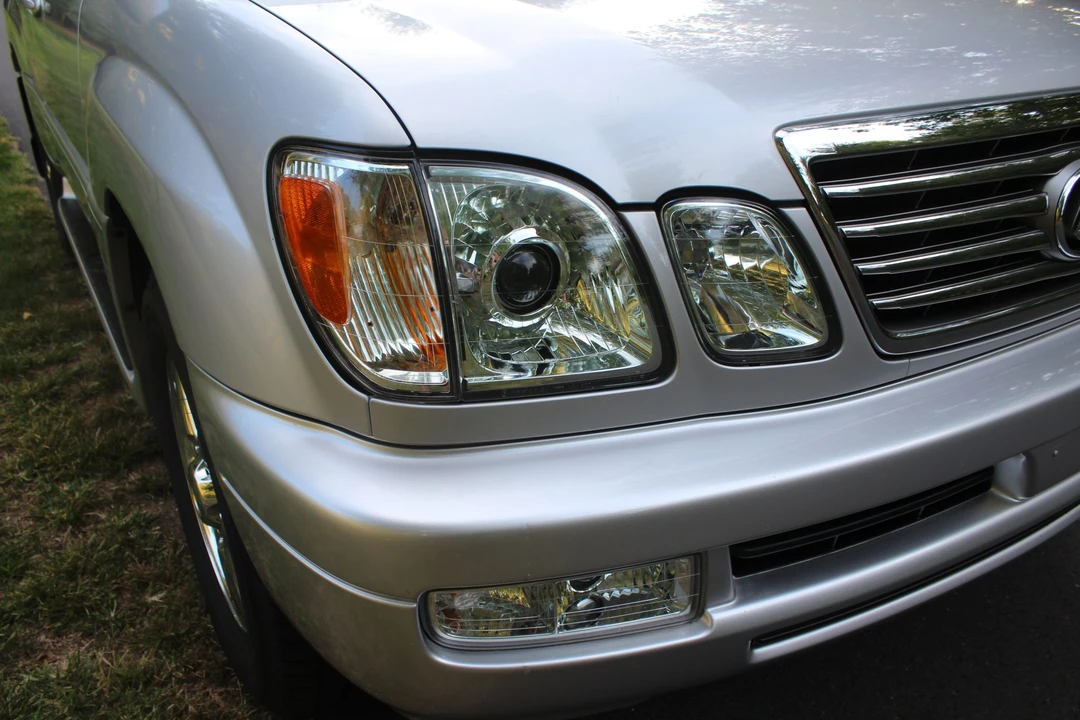 2006 Lexus LX 2nd Gen - Image 30 of 31
