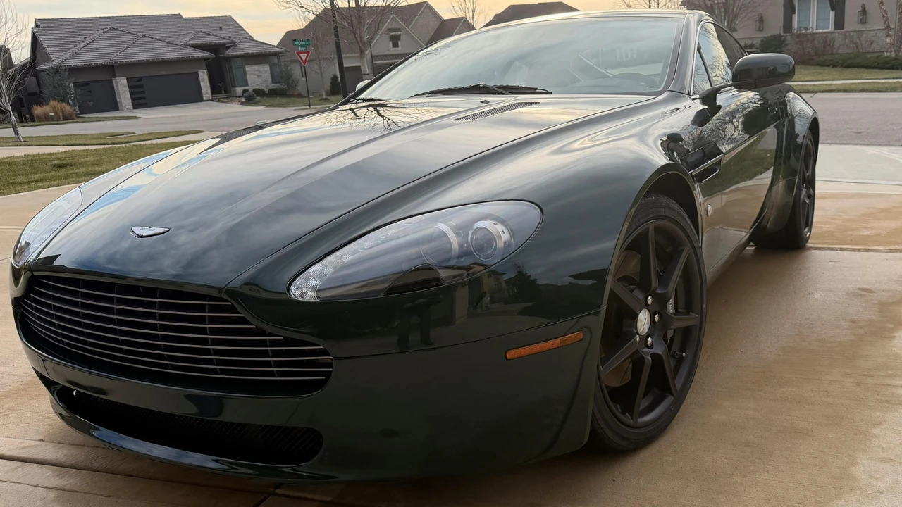 2007 Aston Martin V8 Vantage (2006-2017) - Image 11 of 31