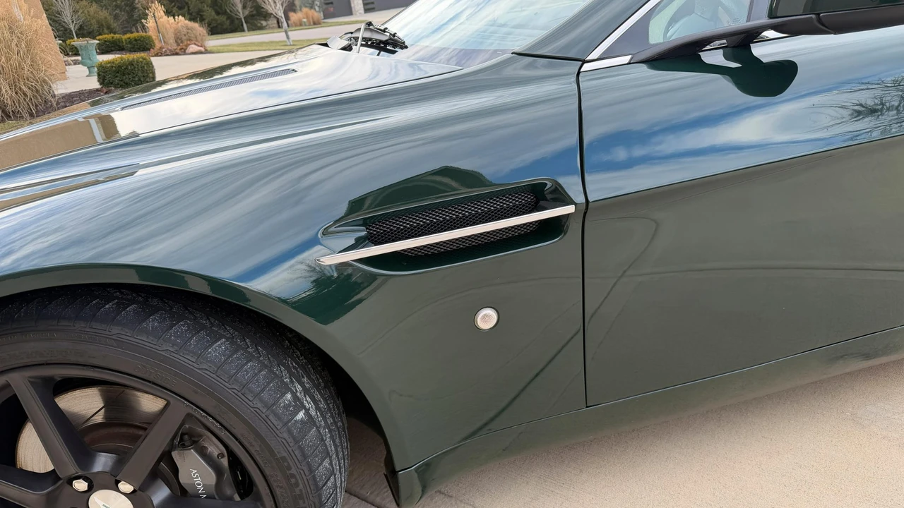 2007 Aston Martin V8 Vantage (2006-2017) - Image 27 of 31