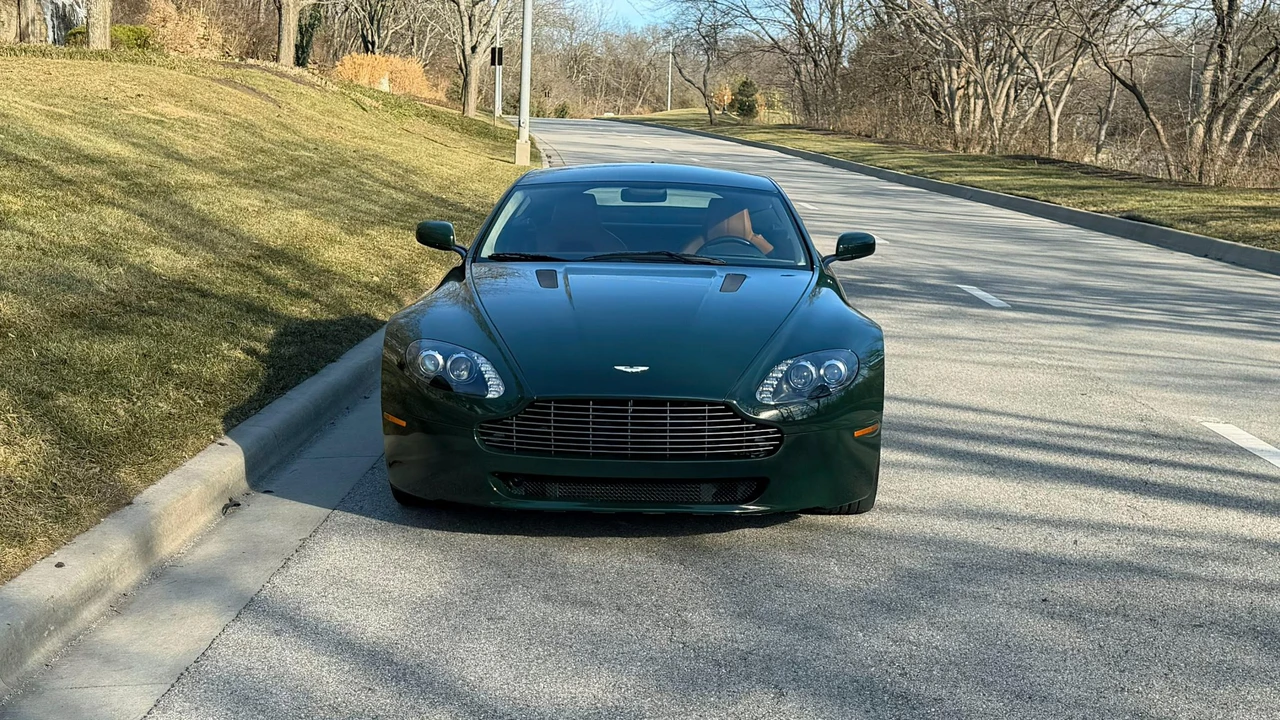 2007 Aston Martin V8 Vantage (2006-2017) - Image 3 of 31