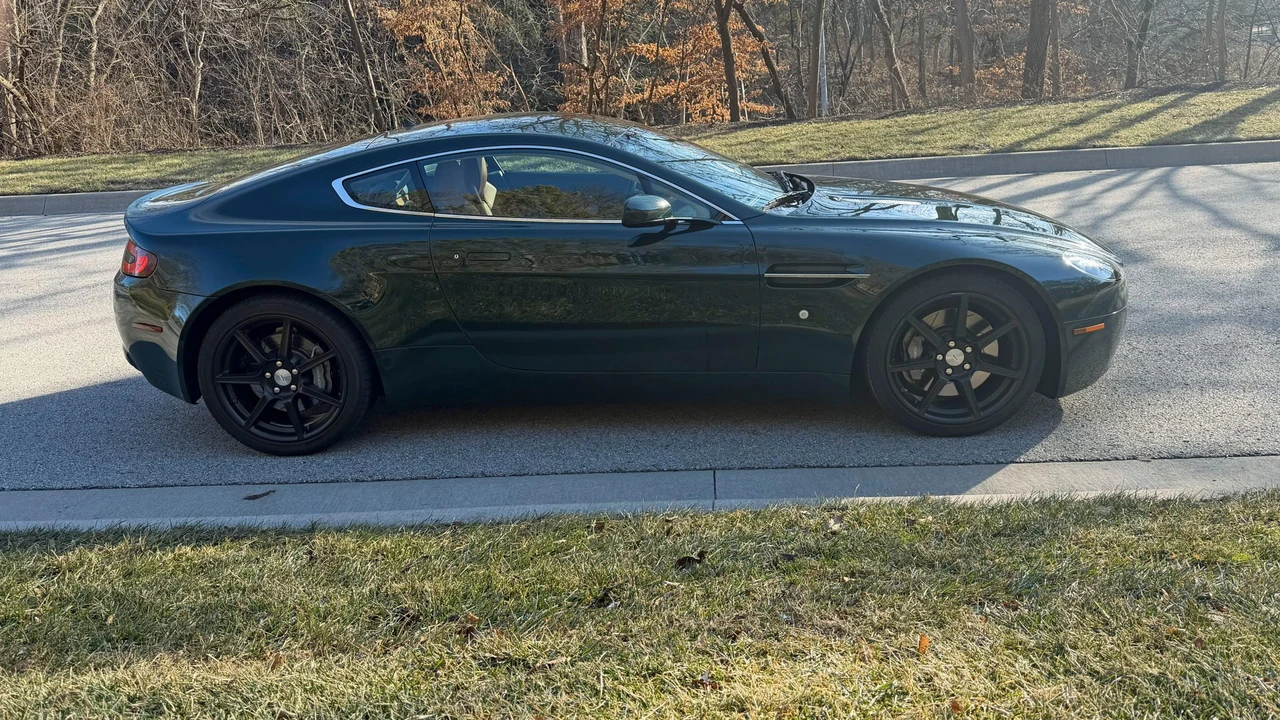 2007 Aston Martin V8 Vantage (2006-2017) - Image 5 of 31