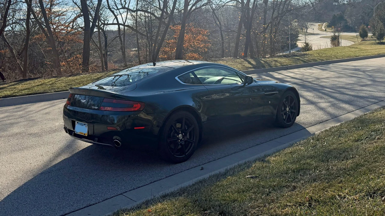 2007 Aston Martin V8 Vantage (2006-2017) - Image 6 of 31