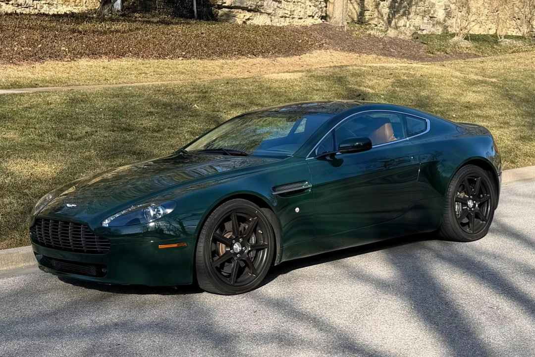 2007 Aston Martin V8 Vantage (2006-2017) - Image 1 of 31