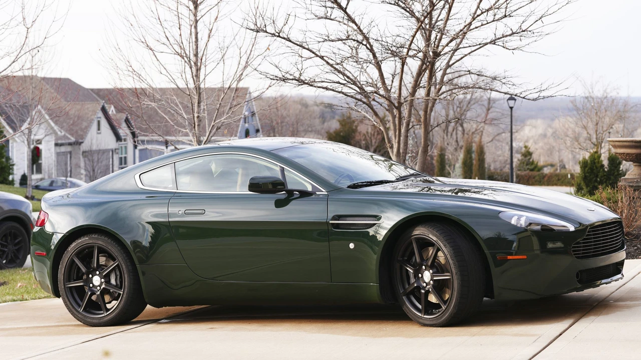2007 Aston Martin V8 Vantage (2006-2017) - Image 19 of 31