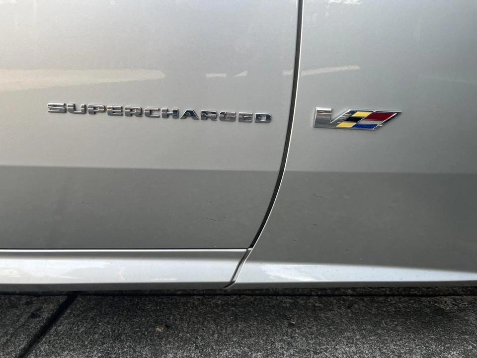 2007 Cadillac XLR-V - Image 26 of 31